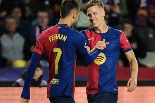 Күміс қолда, алтын жолда