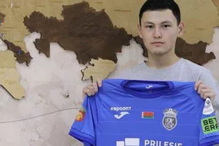 Мирас Көбеевтің есімін жаттап алыңыздар! «Қайрат» түлегі Беларусь чемпионатының жұлдызына айналуда