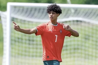 Криштиану Роналду ұлының Португалия құрамасындағы алғашқы ойынын мақтанышпен атап өтті