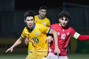 Дастан Сәтпаев жастар құрамасындағы дебютін негізгі құрамда бастайды