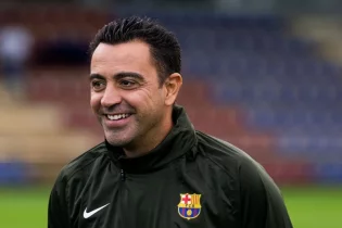 “Барселонаның” бұрыңғы бапкері Хави қай команданың тізгінін ұстауы мүмкін екені белгілі болды