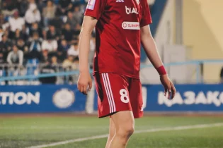 Бақтияр Артаевтың уәдесі не болды? «Қайсар» қаржылық тығырықта дейді