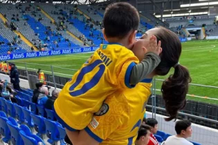 Рамазан Оразов Дания чемпионатында қанша жалақы алады?