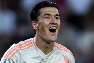 Элдор Шомуродов өзге клубқа ауысуға шешім қабылдады