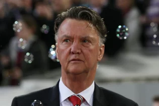 Луи ван Гал обырдан айыққанын мәлімдеді