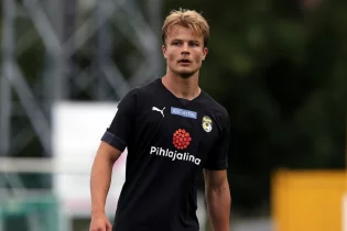 “Қайрат” командасына гол соққан КуПС футболшысына бүгінде абай болу керек