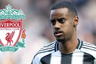 Исак “Ливерпульге” ауысу үшін өтірік айтып, командасын алдады