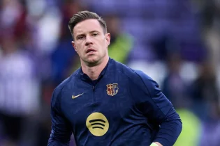 Тер Штеген “Барселона” дәрігерлерін үйіне кіргізуден бас тартты