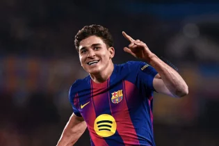 “Барса” 90 миллион еуроға шабуылшы сатып алуға дайын. Левандовскидің орнын кім баспақ?