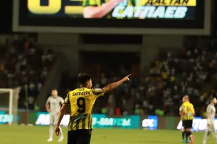 «Челсидың» скауттық бөлімі Дастан Сәтпаевтың Глазгодағы өнерін тамашаламақ