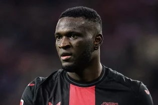 Виктор Бонифейстің “АС Миланға” ауысуы медициналық тексерістен кейін жүзеге аспады