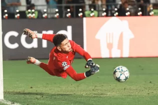 Үш қаһарман! Бір матчта үш пенальтиді тойтарып, тарих жазған қазақ қақпашылары