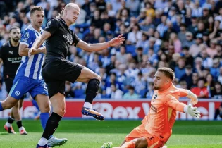 Холанд АПЛ-де жаңа рекорд орнатып, аңыздарды артта қалдырды