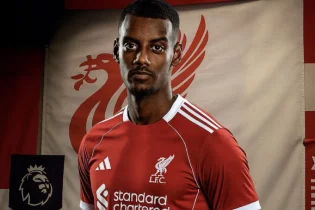 “Ливерпуль” тарихтағы ең қымбат трансферге қол жеткізді. Швециялық шабуылшы Энфилдке келеді