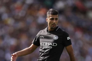 “Сити” балалық қателіктер жасап жатыр“ Родри ашық мойындады