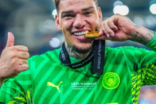 “Манчестер Ситидің” қақпашысы мансабын Түркияда жалғастырады