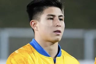 Дастан Сатпаев Чемпиондар лигасының тарихындағы ең жас гол соққан ойыншы атануы мүмкін