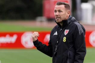 Уэльс құрамасының бапкері: “Маған Қазақстанды ұту маңызды емес, маған ойыншыларымның командаға қалай үйлесетіні маңызды”