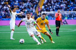 «5 метрден пас бере алмайсыңдар...». Журналист Қазақстан құрамасының футболшыларын жерден-алып жерге салды