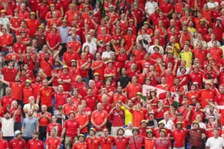 Уэльс жанкүйерлері Астанадағы ойынға қандай баға берді?