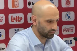 Ұлттық құрама Бельгиядан ойсырай ұтылып, бапкер жұмыстан кетті