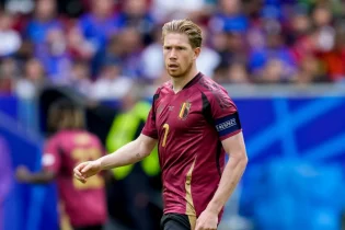 Де Брюйненің Қазақстан қақпасына соққан екі голы тарихқа жазылды