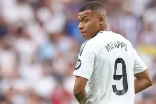 «Реалдың» ойынын билетсіз де көруге болады? Матч қарсаңында алматылықтар балкондарын жалға беруде