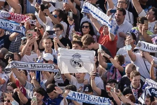 “Реал Мадрид” жанкүйерлерлі “Алматыға” ағылмақ. Орталық стадионда Мадридисталардан аз болып қалмайық….