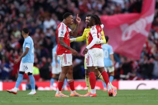 «Қайраттың» қарсыласы Англияның орталық ойынында тең тарқасты