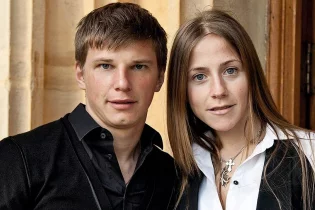 Андрей Аршавин алимент мөлшерін азайту үшін сотқа жүгінді