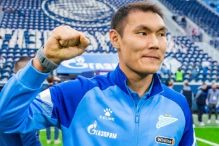 Нұралы Әліп “Зенит” командасындағы мерейтойлы ойынын өткізуде