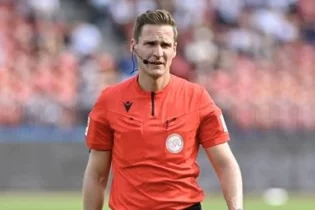 Қазақстан кубогының финалын кім қадағалайды?