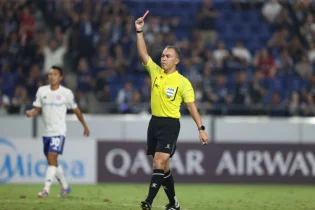 Өзбекстан - Кувейт матчында қырғызстандық төрешілер бригадасы қызмет жасайды