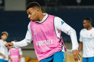 Мбаппеге Алматы жақпаған ба? Франциялық шабуылшы «Қайраттан» кейін жарақат алып қалыпты