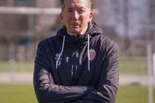 Қазақстанмен матч өткізу үшін жұмысынан демалыс алған