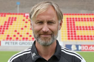 Қарағанды тумасы Вилли Кронхардт айыр қалпақты ағайынның тізгінің ұстауы мүмкін