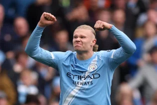 “Манчестер Сити” 2:0 “Эвертон” Асау сары тағы да голдарын жаудырды