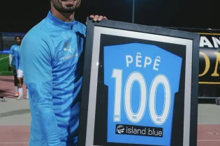 “Пафос” ойыншысы клубтағы мерейтойлы кездесуін өткізді