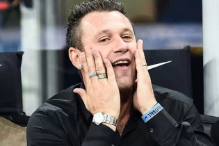 Антонио Кассано: “Италия футболы – жаны жоқ ойынға айналды.”