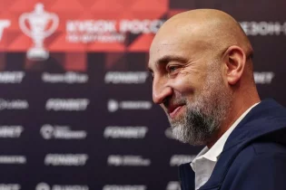 Ресейлік клуб Қазақстан құрамасының бұрыңғы бапкеріне құдайдай сеніп отыр