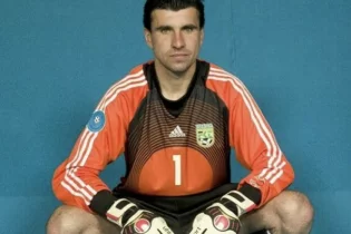 Қазақстан құрамасының бұрыңғы қақпашысы өмірден өтті