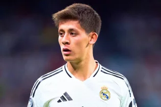 “Реалда” ойнап жүрген Гүлер “Фенербахчеге” қосымша қаржы тауып берді