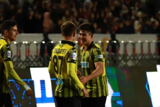 «Қайрат» «Интерге» төтеп бере ала ма? Сенсация болуы мүмкін бе? Сарапшылар өз болжамын айтты