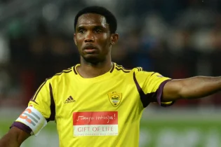 “Анжи Махачкаланың” кәсіпқой клуб мәртебесінен айырылуы Самуэль Это’ О-ға байланысты ма?