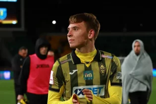 Азамат Тұяқбаев топ-лигаға дайын емес?! Танымал бапкер тосын пікір білдірді