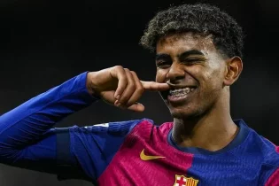 Испания бапкері “Барселона” жұлдызына неліктен шүйлікті?