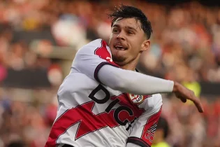 Румыниялық қорғаушы еуропаның ең желаяқ футболшысы атанды