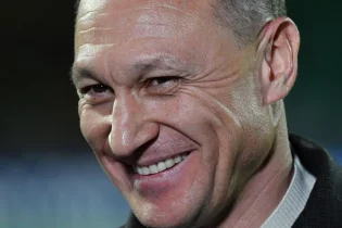 “Қайрат” жаңа тактикаға көшті – Уразбахтин командаға жаңа мәнер енгізуде