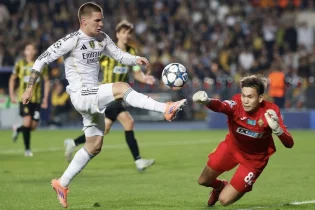 Қазақстандық қақпашының мақсаты “Барселонада” ойнау