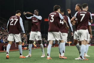 “Астон Вилла” 100 жылдық рекордын қайталады – “Манчестер Юнайтед” Вилла Паркте тізе бүкті